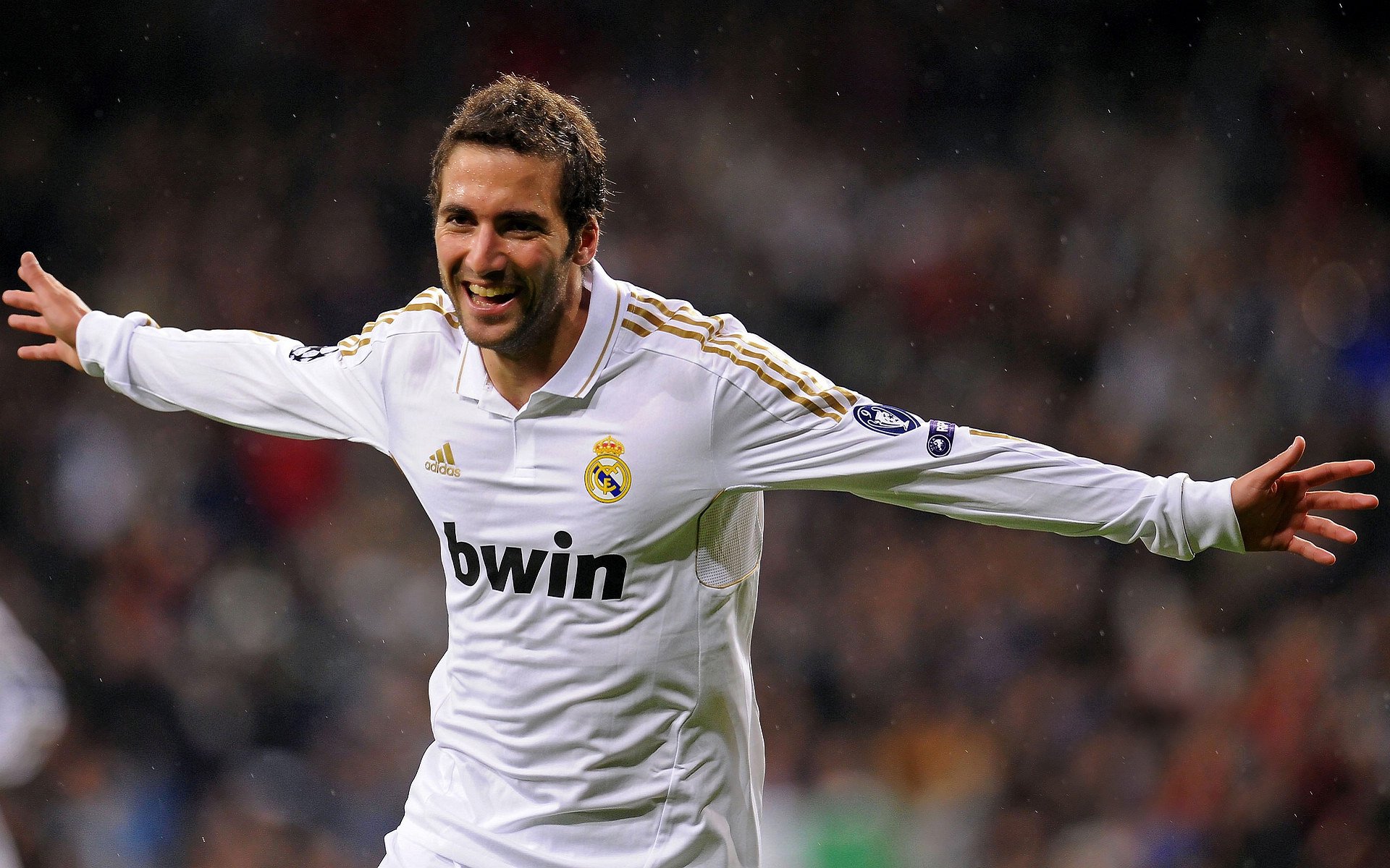 九游体育直播-英超争冠焦点战启示录，马赛打穿突尼斯背后的战术密码